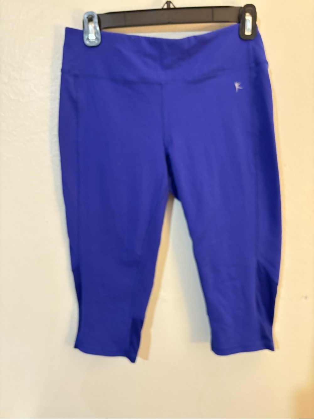 Danskin Now Cobalt Blue Fitted Capri Leggings